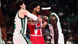 Παναθηναϊκός AKTOR – Ολυμπιακός: Μεγάλη ένταση στο T-Center με αποβολή Ναν και Ντόρσεϊ – Καταγγελίες από τους «ερυθρόλευκους»