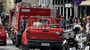 Καπνοί στο υπόγειο του υπουργείο Εσωτερικών (φωτογραφίες)