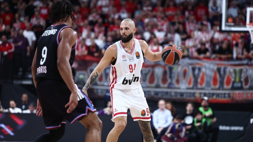 Παρί – Ολυμπιακός 87-104: «Ερυθρόλευκο πολυβόλο» έφυγε με το διπλό από την Γαλλία