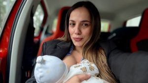 Ευλαμπία Ρέβη: Έκανε την πρώτη βόλτα με το αμάξι μαζί με τον γιο της – «Η μητρότητα είναι απρόβλεπτη»