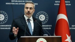 Φιντάν: “Τεράστιο σφάλμα αυτός ο πόλεμος – Η Τουρκία δεν θέλει να εμπλακεί ούτε πρόκειται να απαντήσει στο Ιράν”