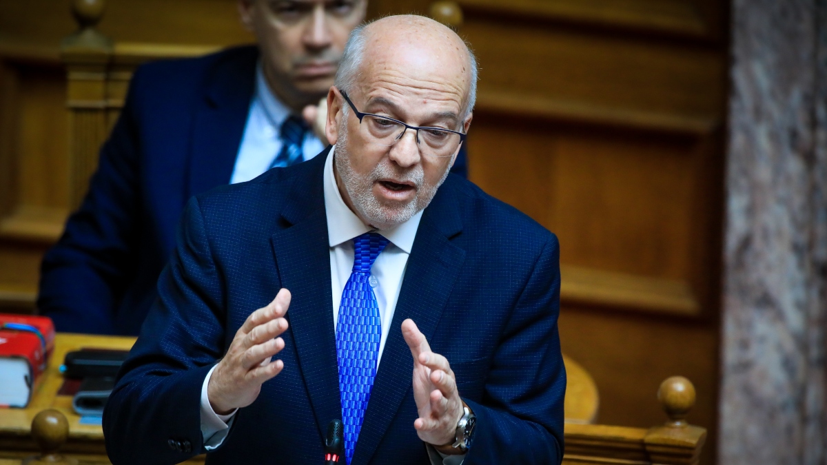 Φλωρίδης κατά Κωνσταντοπούλου: “Είναι πολιτική συνέχεια της Χρυσής Αυγής”