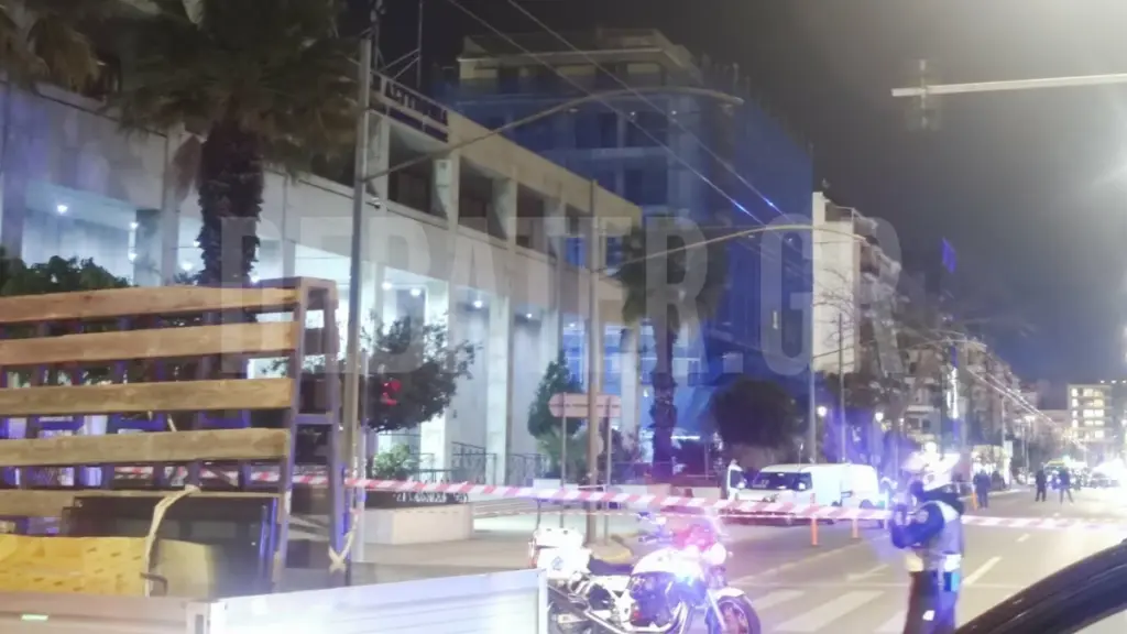 Συναγερμός στην ΓΑΔΑ: Συνελήφθη ο 48χρονος άνδρας που είχε τρεις χειροβομβίδες και απειλούσε να ανατιναχθεί