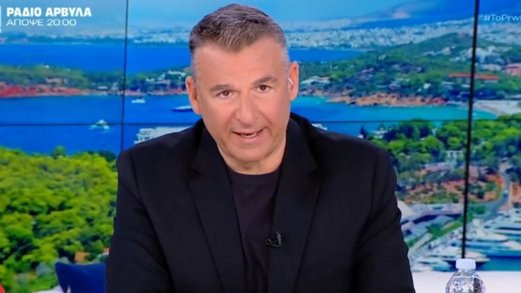 Γιώργος Λιάγκας: Η άγνωστη ιστορία με τον Μπάμπη Λαζαρίδη – «Σηκώθηκε να με υπερασπιστεί όταν δέχθηκα επίθεση»