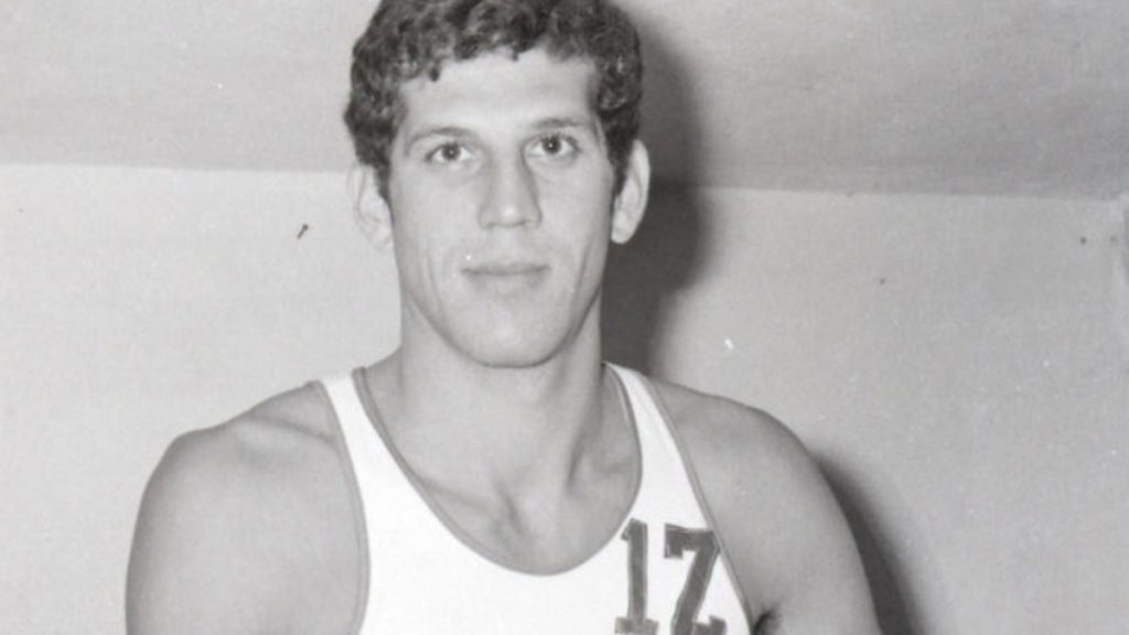 Βασίλης Γκούμας: Ο “Αυτοκράτορας” που έγραψε ιστορία στο ελληνικό μπάσκετ πριν τον Νίκο Γκάλη