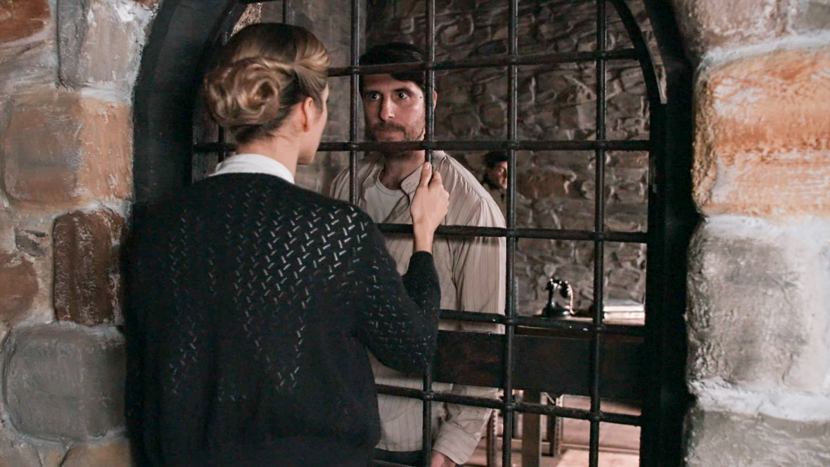 Grand Hotel – Τετάρτη (4/3): Ο Ρήγας απειλεί την Κυβέλη ότι θα αποκαλύψει τη σχέση τους στα παιδιά της