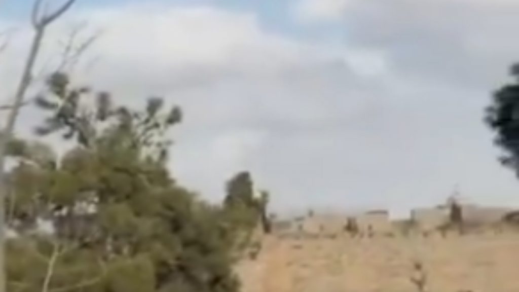 Ιερουσαλήμ: Θραύσματα βαλλιστικού πυραύλου από το Ιράν προκάλεσαν ζημιές κοντά στον Ναό του Πανάγιου Τάφου (Βίντεο)