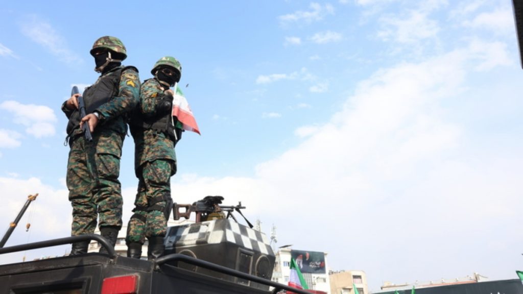 Στο στόχαστρο του Ιράν Google, Microsoft και άλλοι κολοσσοί – Απειλές κατά οικονομικών κέντρων και τραπεζών