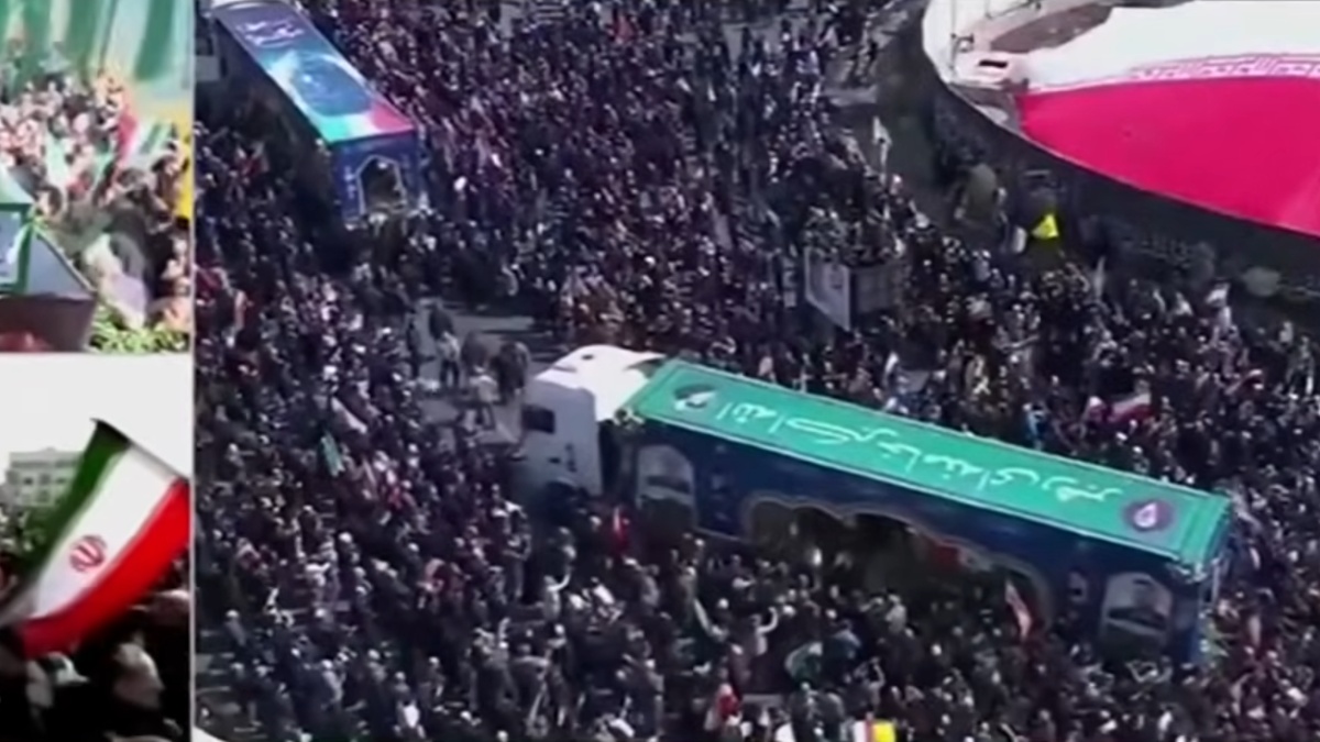 Ιράν: Σε εξέλιξη οι κηδείες των Λαριτζανί και Σολεϊμανί – Ποιος θα διαδεχτεί το Νο2 της ιρανικής ηγεσίας (βίντεο)