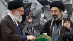 Ισραήλ: «Τα χέρια του Μοτζτάμπα Χαμενεΐ είναι ήδη λερώμένα με αίμα» λέει το Υπουργείο Εξωτερικών