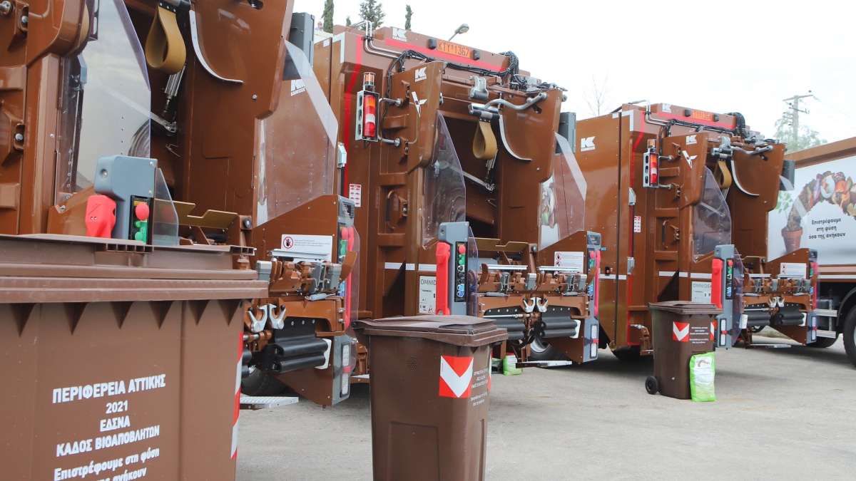 Επέκταση του δικτύου καφέ κάδων στον δήμο Αθηναίων