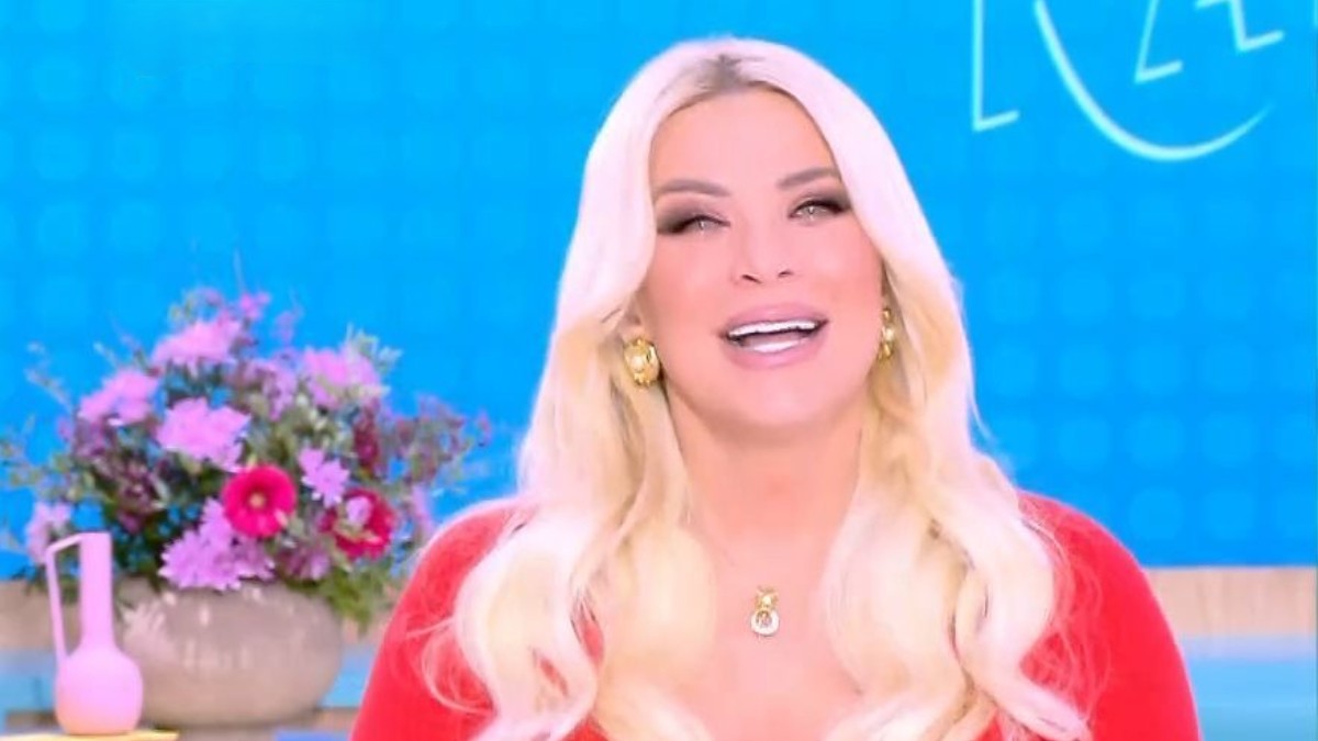 Κατερίνα Καινούργιου: Ανακοίνωσε ότι θα σταματήσει αύριο από την εκπομπή της – «Θα κάτσω λίγο σπίτι»