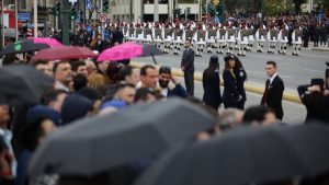 Τι καιρό θα κάνει την 25η Μαρτίου – “Με ομπρέλα και μπουφανάκι οι παρελάσεις”