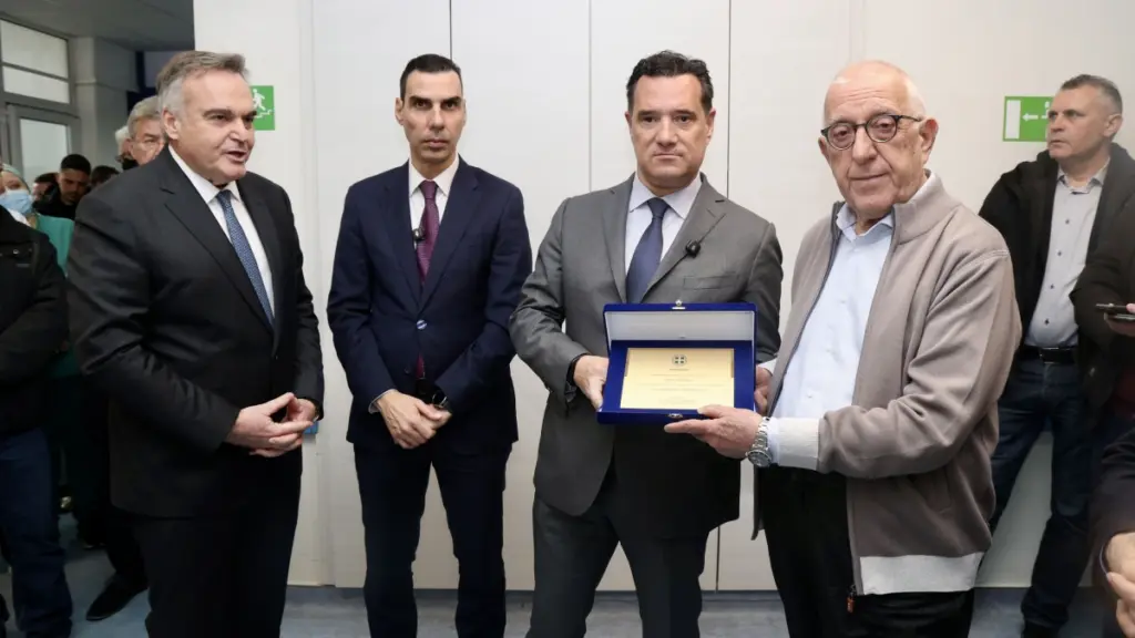Κακλαμάνης: Η Βουλή θα συνεχίσει να συμβάλλει στην ενίσχυση του ΕΣΥ