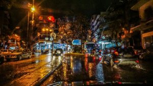 Κακοκαιρία Deborah: Επιμένουν οι καταιγίδες – Προειδοποίηση για «μετεωρολογική βόμβα», live η πορεία του φαινομένου