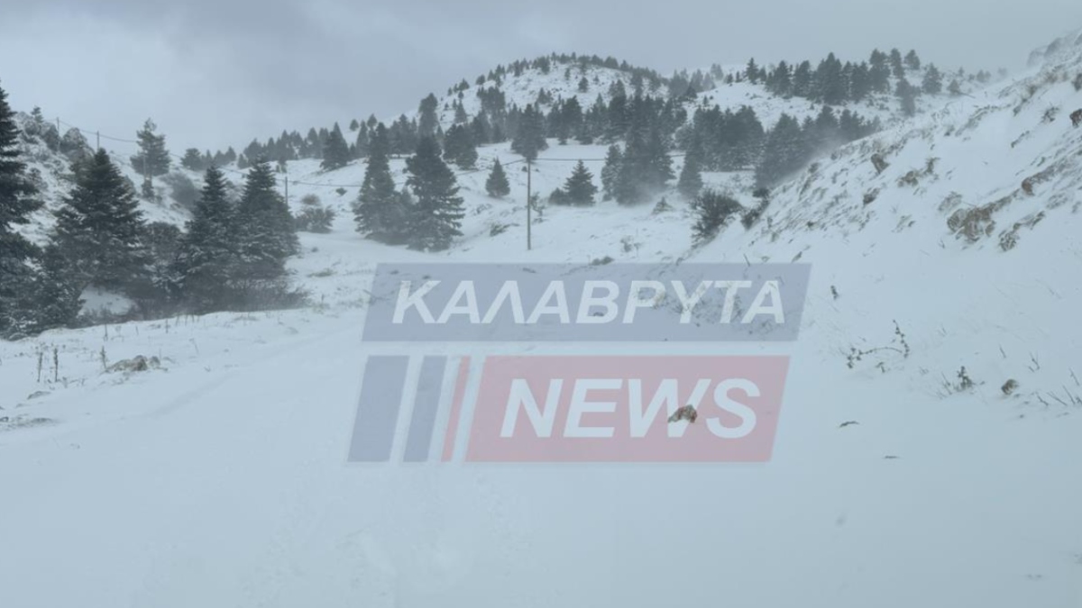 Καλάβρυτα: Επιχείρηση απεγκλωβισμού οδηγών λόγω ισχυρής χιονόπτωσης – Επί τόπου μηχανήματα της Πολιτικής Προστασίας