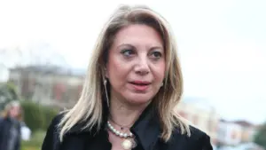 Καρυστιανού: “Υπάρχει κβαντική ιατρική – Νόμιμο το μηχάνημα βιοανάδρασης, με έλεγξαν χθες”
