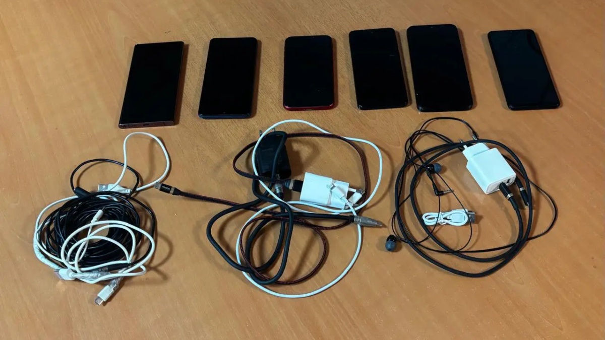 Έφοδος της ΕΛΑΣ στις φυλακές Κομοτηνής – Κατασχέθηκαν 6 κινητά, ποινική δίωξη κατά 6 κρατουμένων