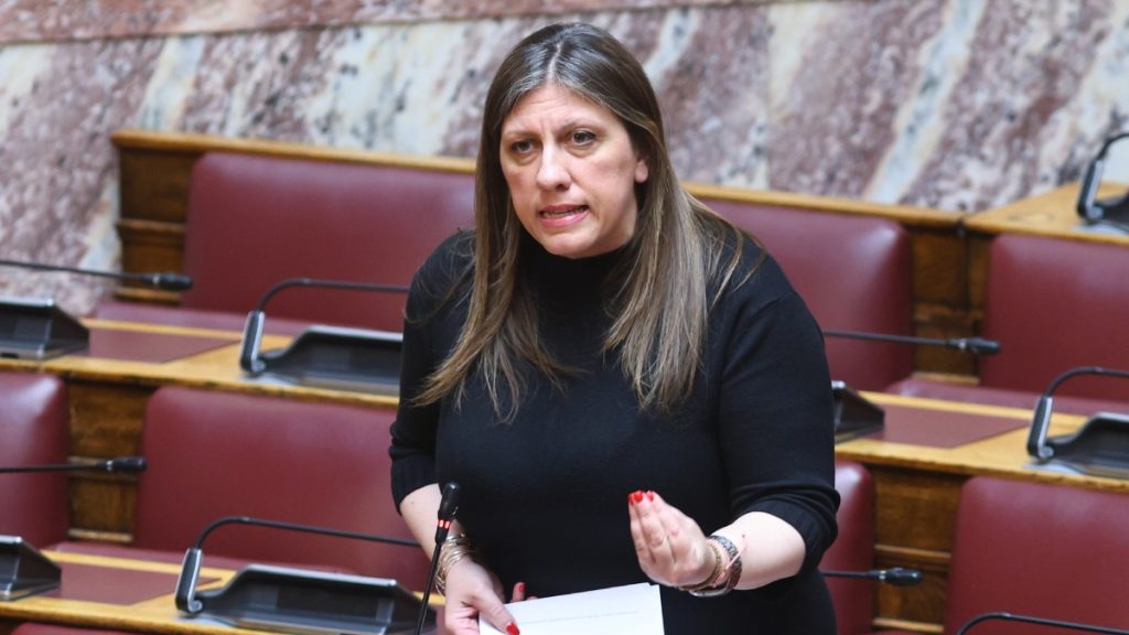 Η απάντηση Κωνσταντοπούλου σε Σεβαστίδη: “Θέλετε να μετατρέψετε τη δίκη των Τεμπών σε ντεκόρ για την προεκλογική σας εκστρατεία”