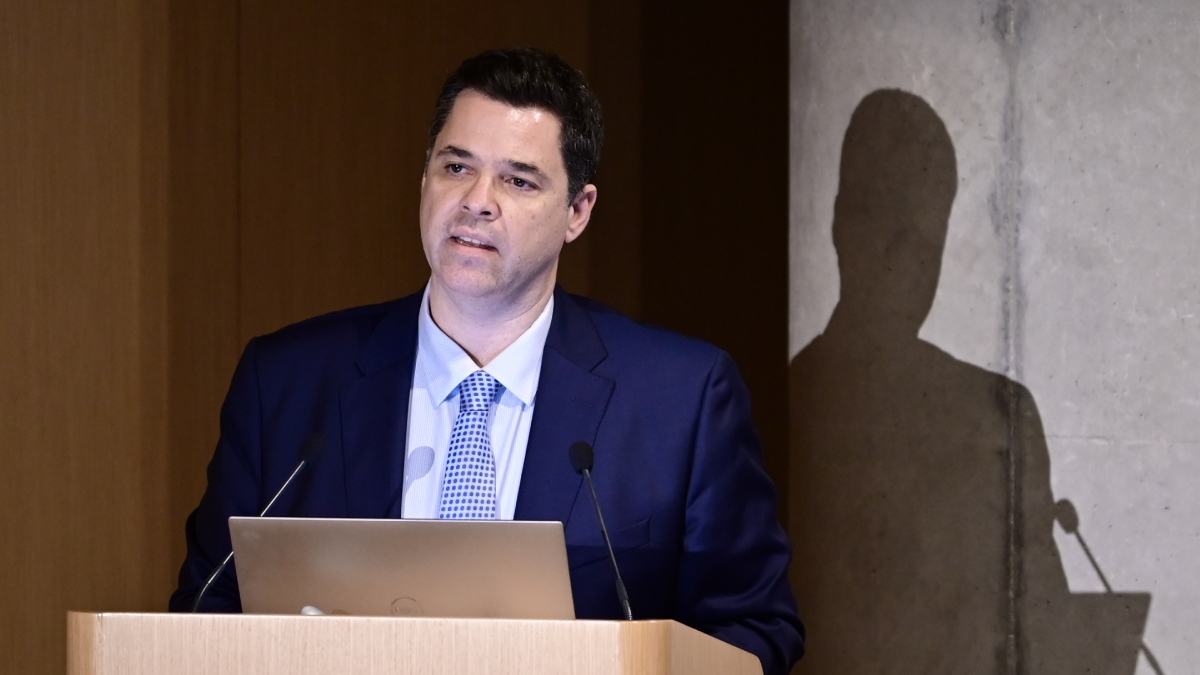 Κοντογεώργης: “Κάθε εβδομάδα παράτασης του πολέμου μπορεί να έχει σημαντικές επιπτώσεις σε ανάπτυξη και πληθωρισμό”