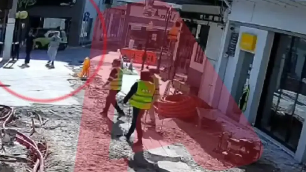 Κορωπί: Βίντεο ντοκουμέντο από τη στιγμή που ομάδα 20 ατόμων χτυπάει άγρια δύο νεαρούς