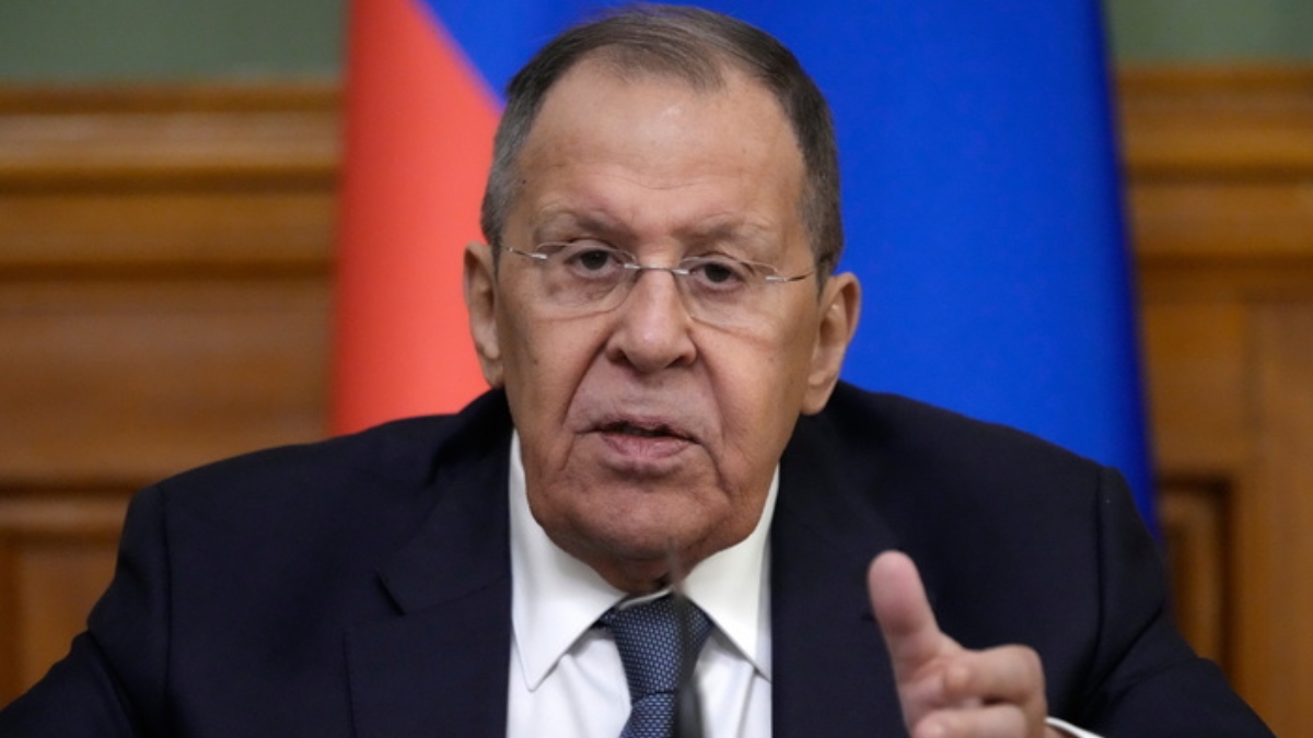 Τηλεφωνική επικοινωνία Λαβρόφ – Αραγτσί: “Η Ρωσία είναι έτοιμη να υποστηρίξει την περιφερειακή ασφάλεια”