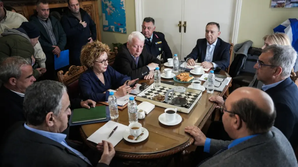 Αφθώδης πυρετός: Σχέδιο έκτακτης ανάγκης στην Λέσβο – Σύσκεψη στο νησί υπό τον Χρήστο Κέλλα