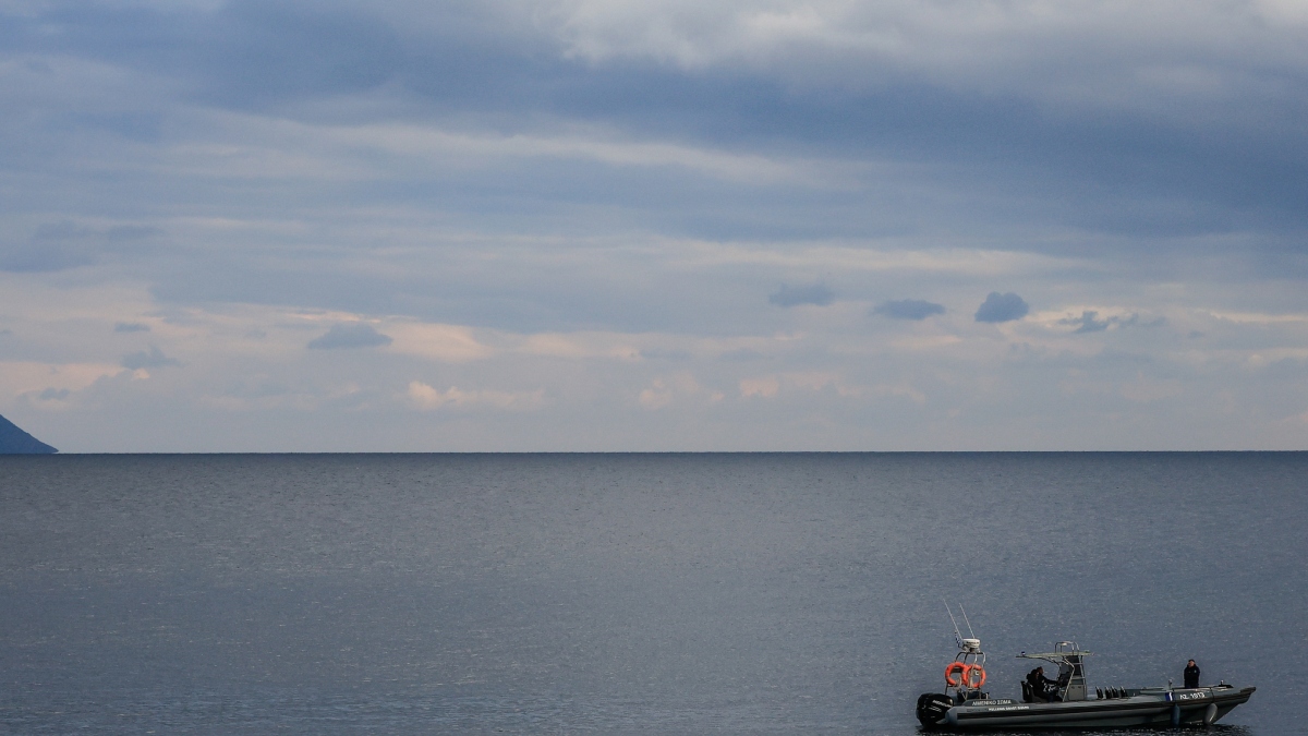 Λιμανάκια Βουλιαγμένης: «Πιστεύω ότι το πηγάδι τράβηξε μέσα τον 34χρονο» λέει πρώην δύτης για τον αγνοούμενο