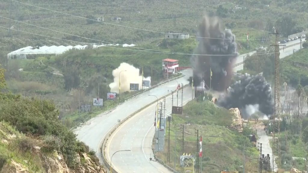 Μέση Ανατολή: “Προοίμιο χερσαίας εισβολής η ανατίναξη γεφυρών” λέει ο πρόεδρος του Λιβάνου – Πάνω από 1.000 νεκροί στην χώρα, νεκρός ένα ισραηλινός άμαχος