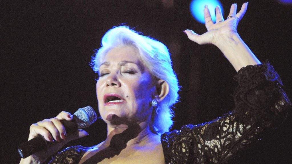 Ο Μάκης Δελαπόρτας στο DEBATER: “Η Μαρινέλλα έζησε μέχρι το τέλος της στο σπίτι της Ρένας Βλαχοπούλου”