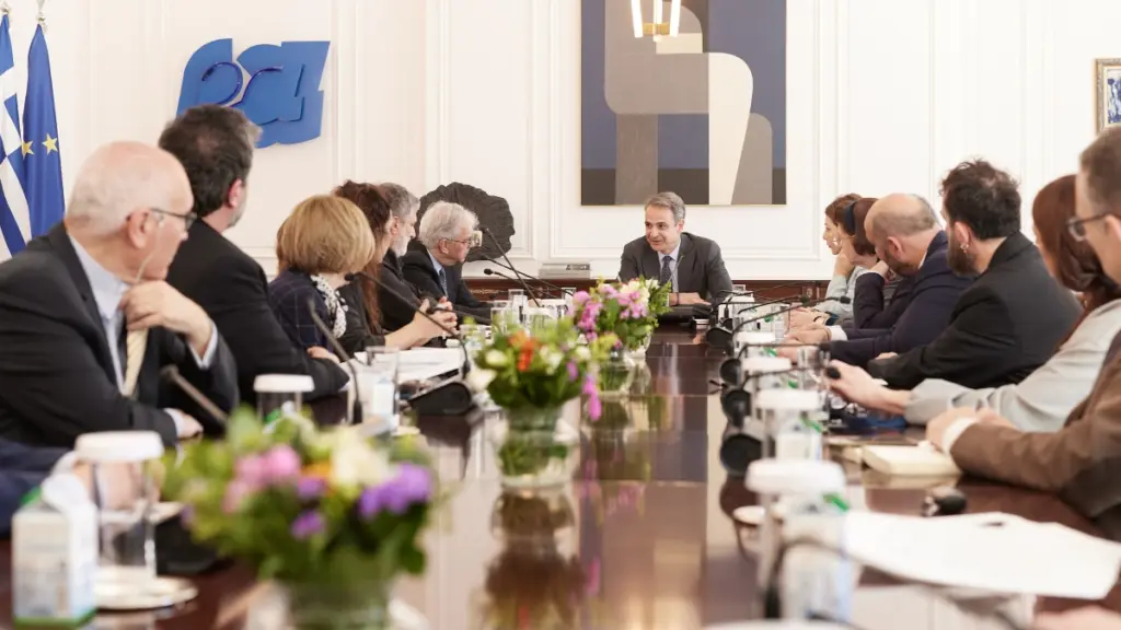 Μητσοτάκης: Ιδρύεται η πρώτη δημόσια Ανώτατη Σχολή Παραστατικών Τεχνών στην Ελλάδα, τέλος στις εκκρεμότητες δεκαετιών