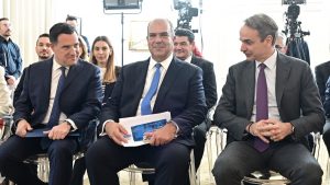 Μητσοτάκης: “Καλώ τους ευεργέτες να επιστρέψουν ένα μέρος του πλούτου τους στην πατρίδα τους”