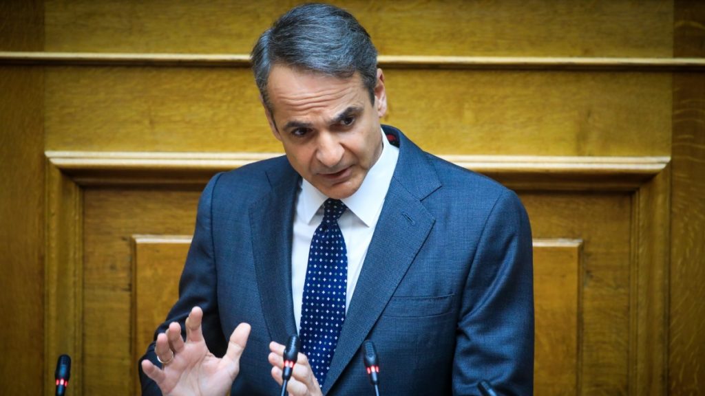 Μητσοτάκης: Πυρά κατά Κουτσούμπα στην συζήτηση για την Μέση Ανατολή – Αιχμές και για τους “πατριώτες της φακής”