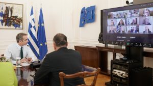 Μητσοτάκης κατά την τηλεδιάσκεψη με επικεφαλής των πρεσβειών σε Ιράν και Μέση Ανατολή: “Προτεραιότητα η ασφάλεια των Ελλήνων”