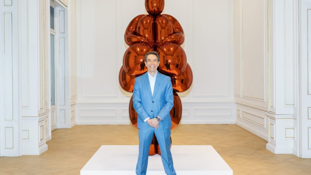 Μουσείο Κυκλαδικής Τέχνης: Ο Jeff Koons συναντά τις «Αφροδίτες» του παλαιολιθικού κόσμου