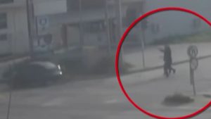 Σκηνές φαρ ουέστ στην Νέα Μάκρη – Η στιγμή που Τούρκοι μαφιόζοι ανοίγουν πυρ κατά ομοεθνών τους (βίντεο)