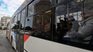 Θεσσαλονίκη: Πρόστιμο έως 100 ευρώ για εισιτηριοδιαφυγή στα λεωφορεία του ΟΑΣΘ