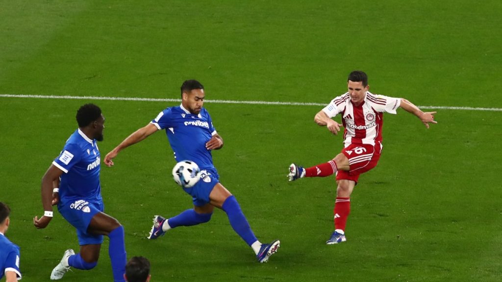 Ολυμπιακός – ΑΕΛ 0-0: Κόλλησε στο “μηδέν” και αποδοκιμάστηκε
