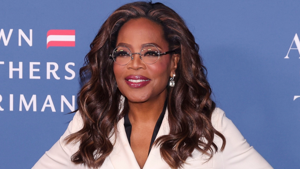 Όπρα Γουίνφρεϊ: Πιο αδυνατισμένη από ποτέ στην Εβδομάδα Μόδας στο Παρίσι – Πώς έχασε 23 κιλά 