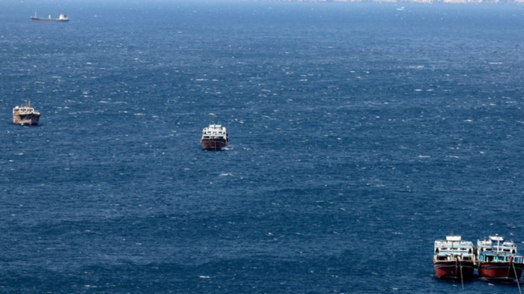 Politico: Οι ΗΠΑ εξετάζουν στρατιωτική κάλυψη για τα δεξαμενόπλοια του Ορμούζ