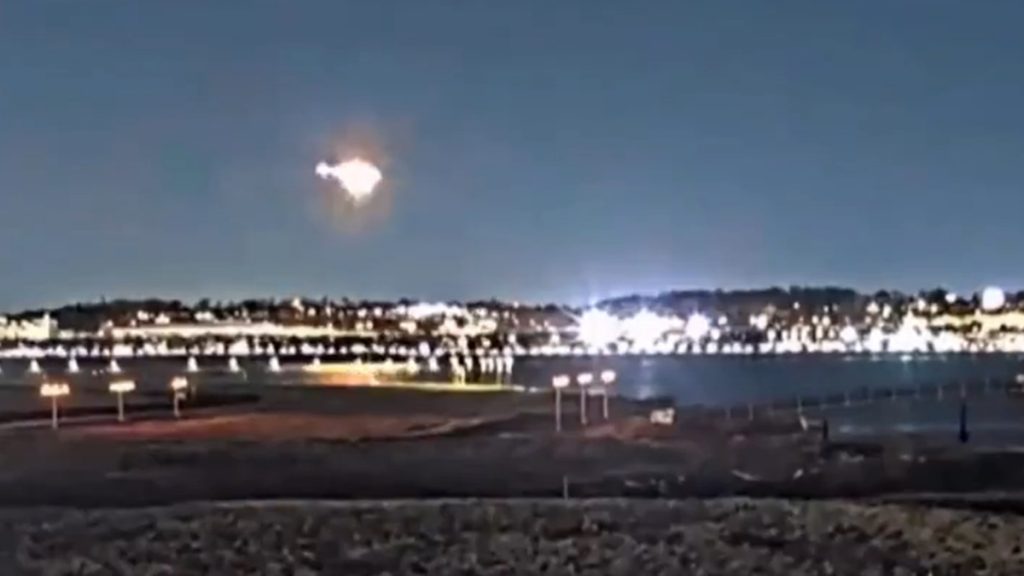 Νέο βίντεο από τη σύγκρουση αεροσκάφους της American Airlines με στρατιωτικό ελικόπτερο στην Ουάσινγκτον