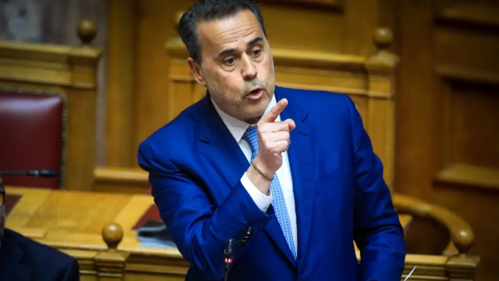 Παπασταύρου: “Μέσα στον Απρίλιο οι τελικές υπογραφές για το γεωτρύπανο”