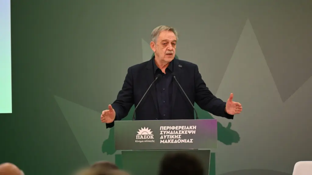 ΠΑΣΟΚ: Ποιος είναι ο Πάρις Κουκουλόπουλος που αναλαμβάνει Δ’ Αντιπρόεδρος της Βουλής μετά την διαγραφή Κωνσταντινόπουλου
