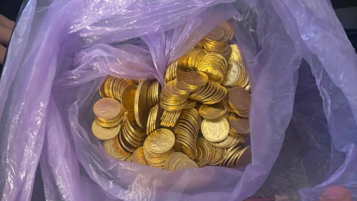 Λάρισα: Απάτη με «χρυσές» λίρες – Συμμορία άρπαξε πάνω από 1 εκατομμύριο ευρώ από ανυποψίαστους πολίτες (Εικόνες & Βίντεο)