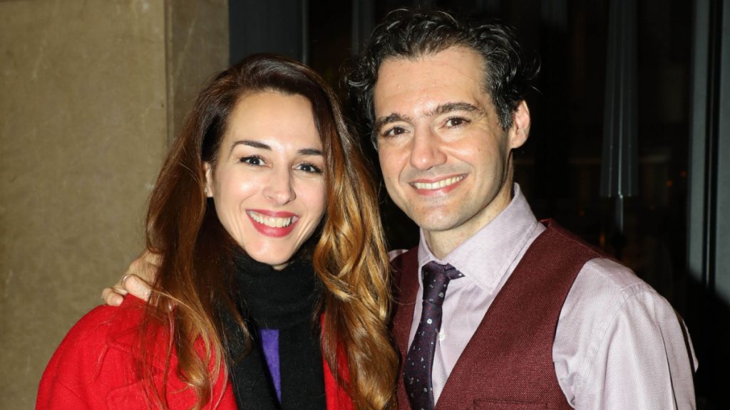 Θάνος Τοκάκης & Βίκυ Παπαδοπούλου: Έγιναν για πρώτη φορά γονείς – Γέννησε η ηθοποιός