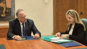 Θεοδωρικάκος: Πλήρης επάρκεια προϊόντων στην αγορά – Εντατικοί έλεγχοι από την Ανεξάρτητη Αρχή της Αγοράς