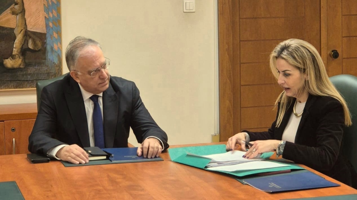 Θεοδωρικάκος: Πλήρης επάρκεια προϊόντων στην αγορά – Εντατικοί έλεγχοι από την Ανεξάρτητη Αρχή της Αγοράς