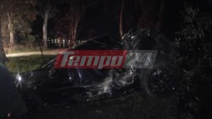 Τροχαίο στην παλαιά Εθνική Οδό Πατρών – Πύργου: ΙΧ “καρφώθηκε” σε δέντρο (φωτογραφίες)