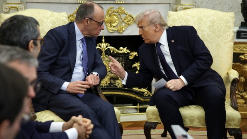 Τραμπ στη συνάντηση με Μερτς: Διακόπτει κάθε εμπορική συναλλαγή με την Ισπανία – Τα «πυρά» και σε Στάρμερ