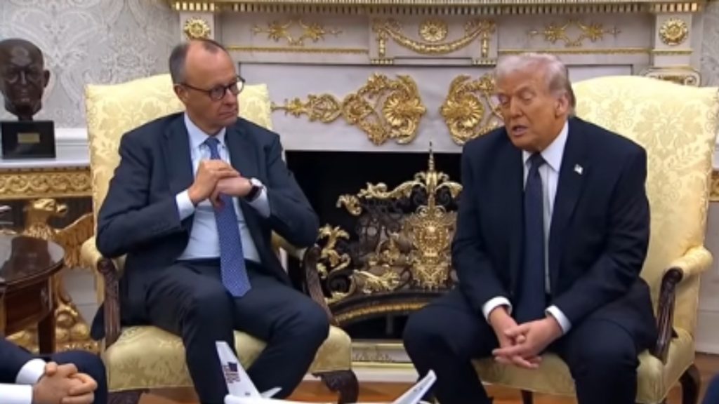 LIVE οι δηλώσεις Τραμπ – Μερτς στον Λευκό Οίκο